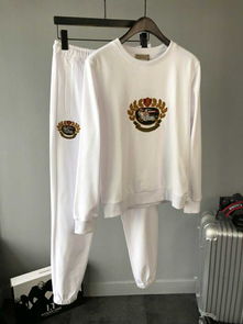 揭秘广州高端男装大牌原单货源 精品服装批发市场的机遇与挑战